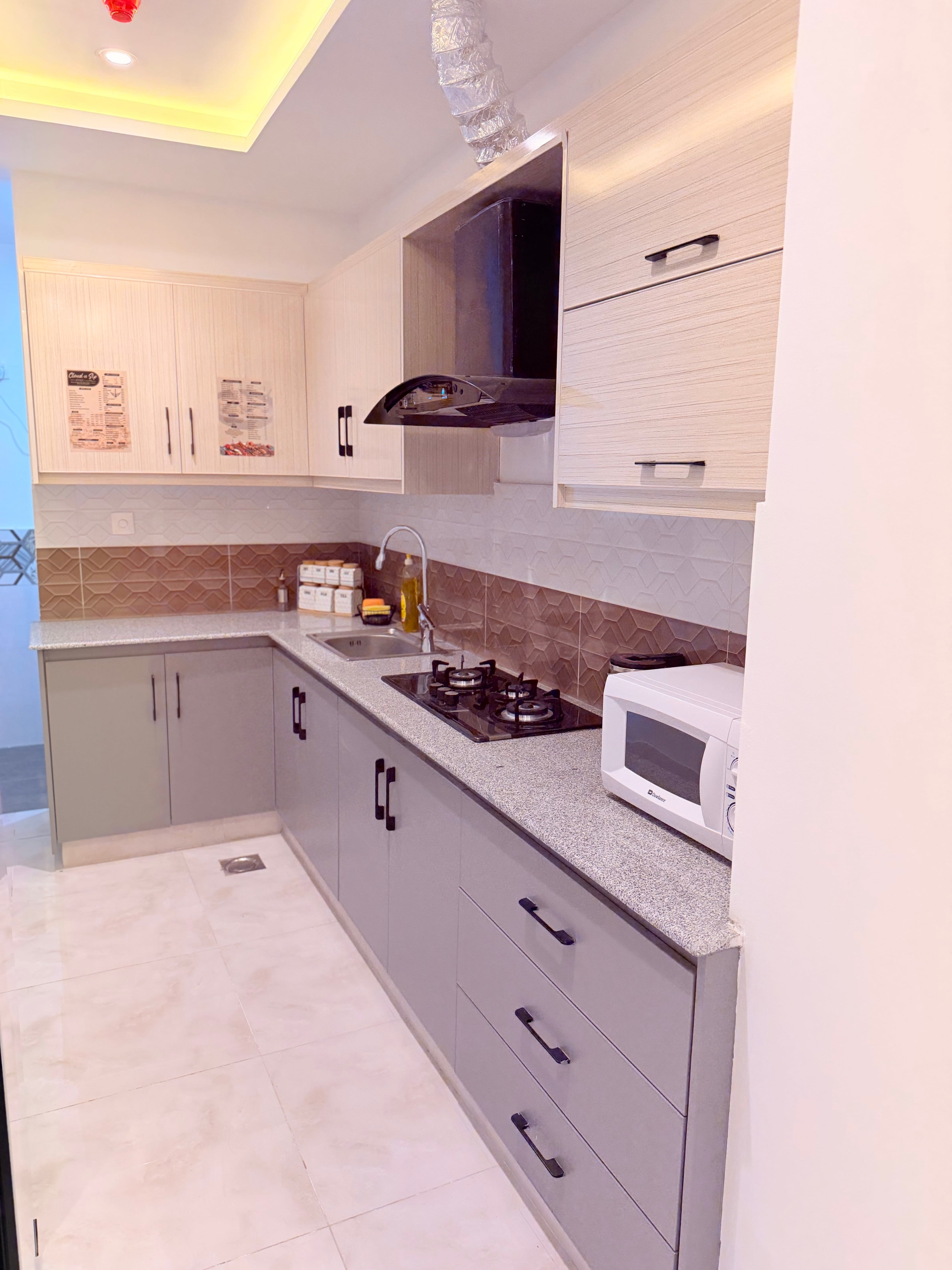 SAVE_20260608_171207.jpg Luxury 2-Bedroom Apartment